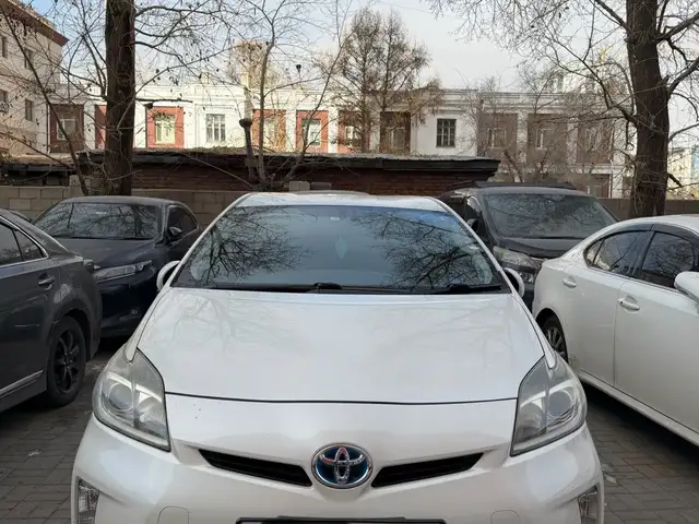 Toyota Prius 30