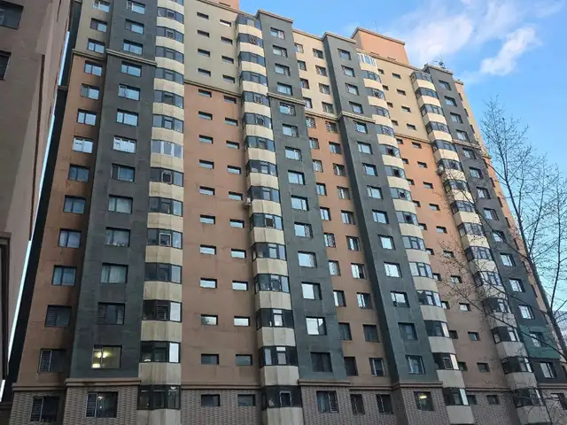 Хотын төвд улаанбаатар их дэлгүүрийн зүүн талд 2 өрөө 58мкв, Улаанбаатар — Сүхбаатар — 4-р хороо