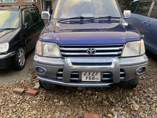 Toyota Land cruiser Prado 90