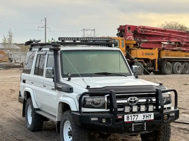 Toyota Land Cruiser 70