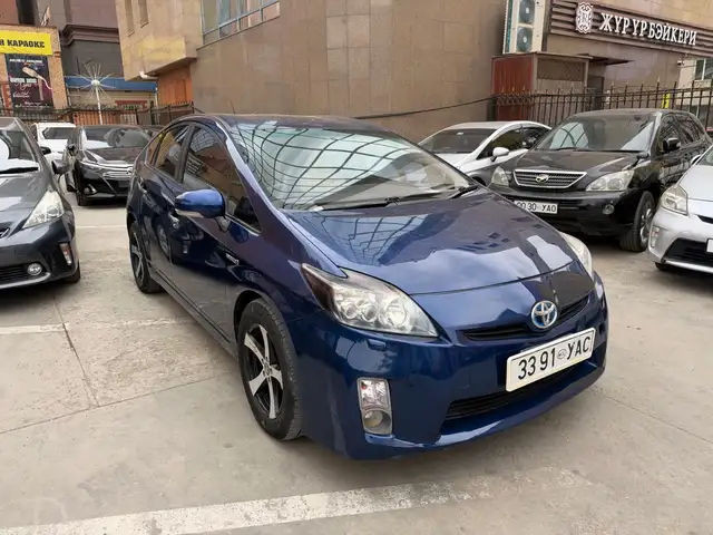 Toyota Prius 30