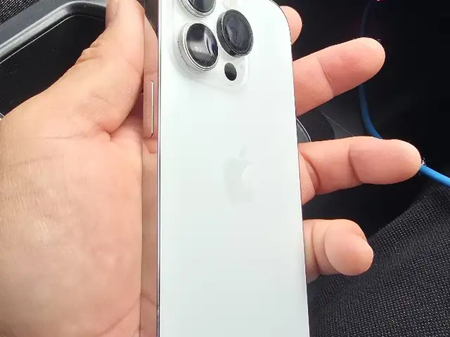 Apple iPhone 14 Pro, 128 gb, Silver, Улаанбаатар — Хан-Уул — 19-р хороо