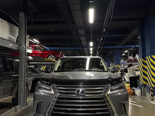 Lexus LX 570