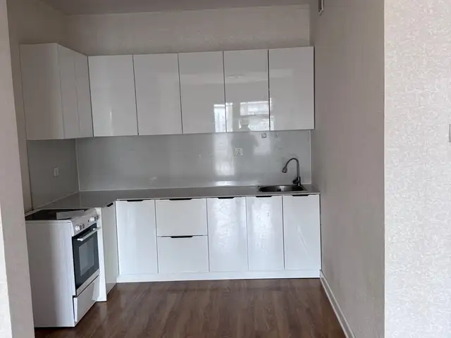 Дөлгөөн нуурт 2 өрөө байр 47m2, Улаанбаатар — Сүхбаатар — 9-р хороо