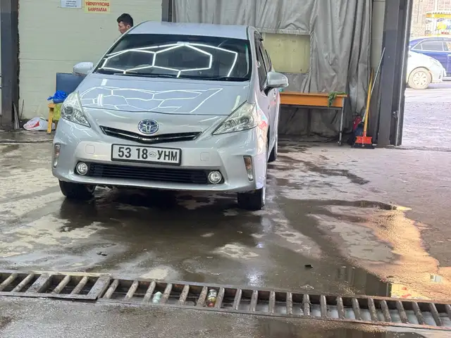 Toyota Prius 30