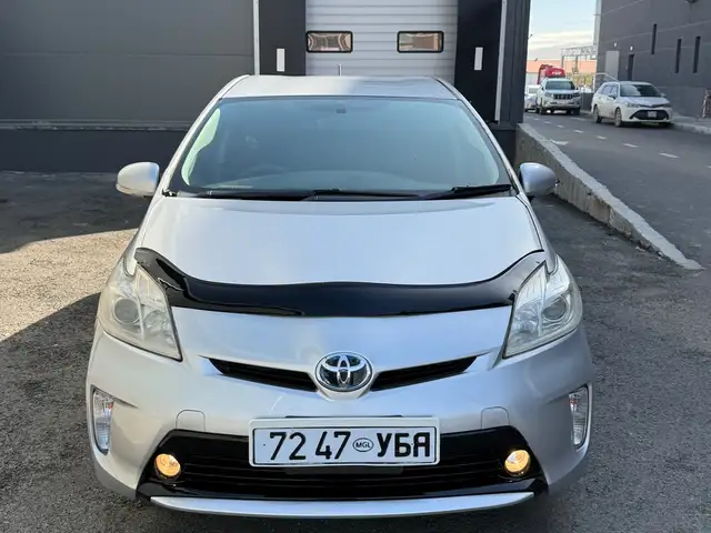 Toyota Prius 30