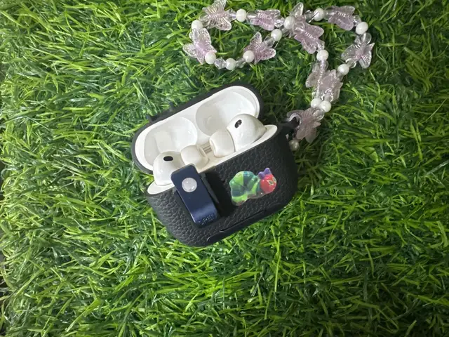 Airpods pro 3, Улаанбаатар — Сүхбаатар — МУБИС