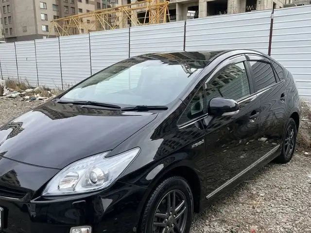 Toyota Prius 30