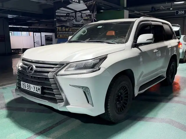Lexus LX 570
