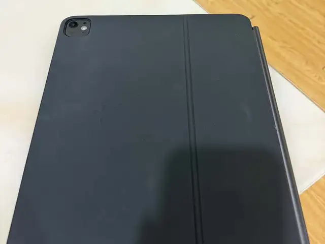 Ipad pro 13inch m5 chip wifi+cell +magic keyboard, Улаанбаатар — Хан-Уул — Мишээл