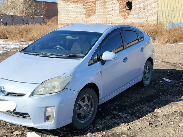 Toyota Prius 30