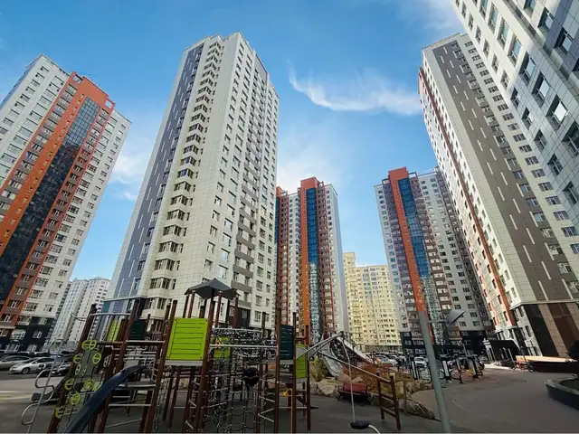 Хүннү 2222 хотхоны 3-р ээлжинд 95 мкв 4 өрөө, Улаанбаатар — Хан-Уул — 17-р хороо