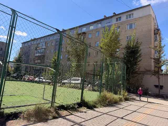 Төмөр замд 2 өрөө байр 50m2, Улаанбаатар — Баянгол — Ханбүргэдэй