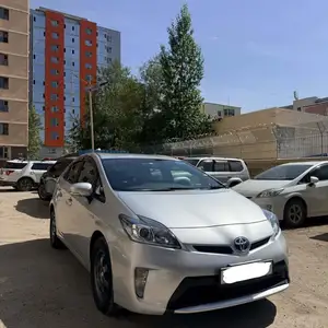 Toyota Prius 30