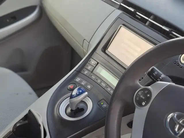Toyota Prius 30