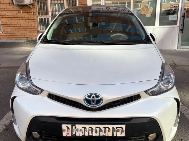 Toyota Prius 41