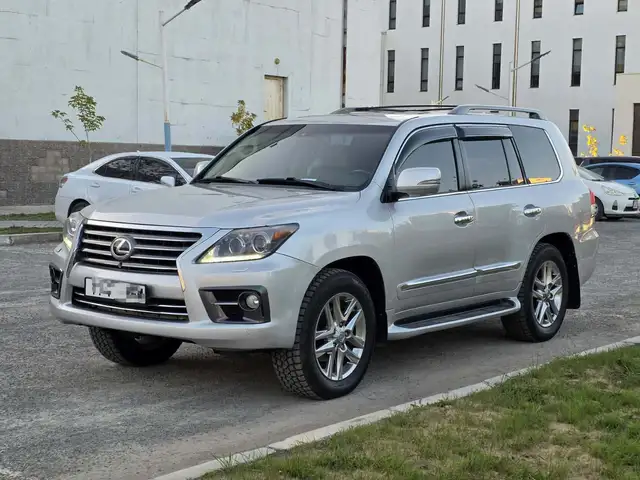 Lexus LX 570