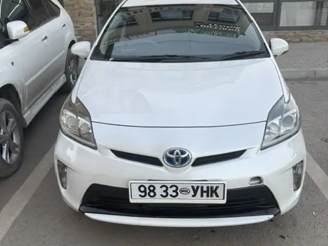 Toyota Prius 30