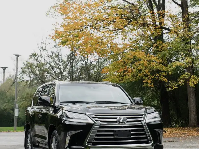 Lexus LX 570