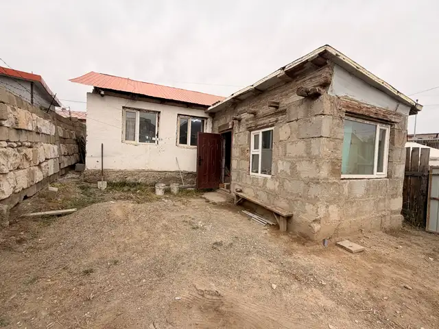 Эрдэнэтолгойд хашаа байшин, Улаанбаатар — Баянзүрх — 8-р хороо