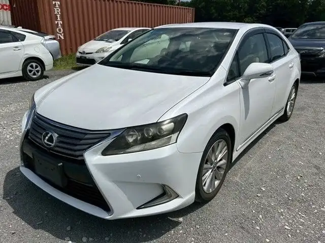 Lexus HS