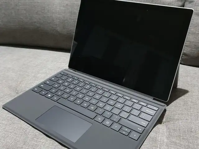 Microsoft Surface 13", Intel Core i7, 16 GB RAM, 512 GB, Улаанбаатар — Хан-Уул — River Garden