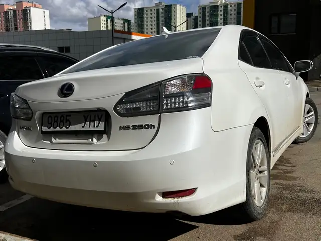 Lexus HS