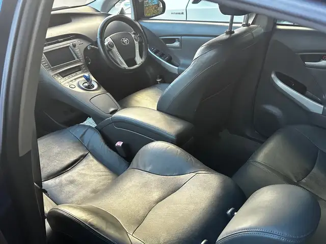 Toyota Prius 30