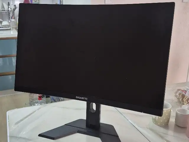 Gigabyte 27инч 165hz 2k Curved дэлгэц, Улаанбаатар — Баянзүрх — 13-р хороо