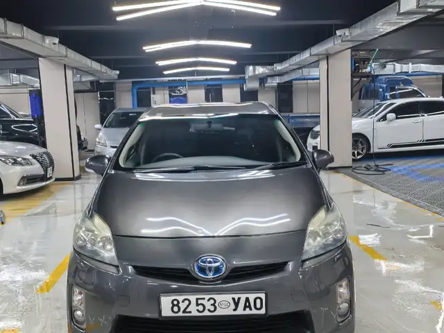 Toyota Prius 30