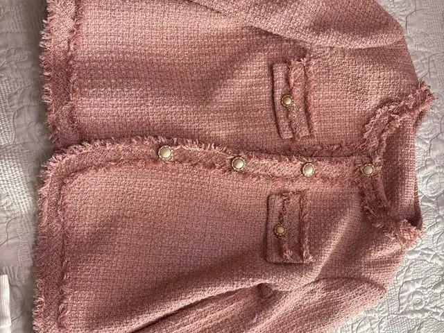 Chanel загварын пиджак, Улаанбаатар — Сүхбаатар — 6-р хороо