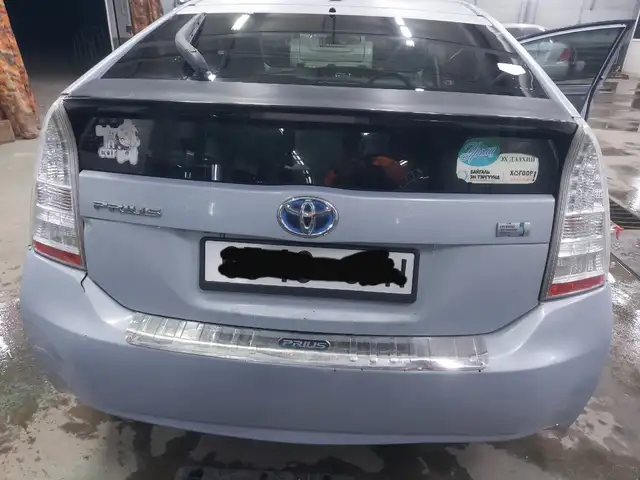 Toyota Prius 30