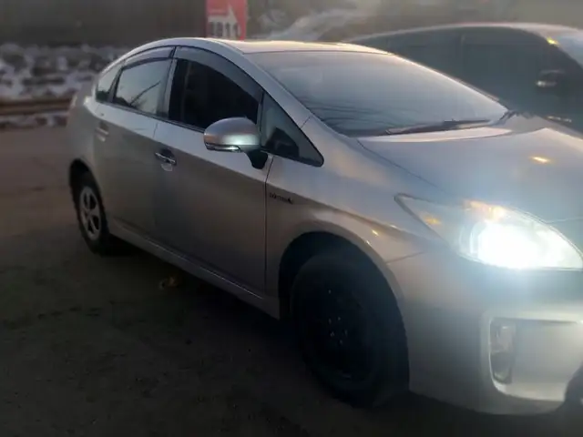 Toyota Prius 30
