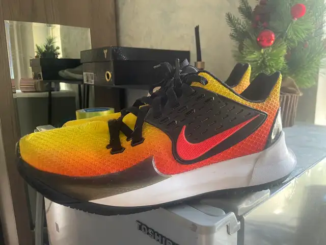 Kyrie low sunset, Улаанбаатар — Сүхбаатар — 100 айл