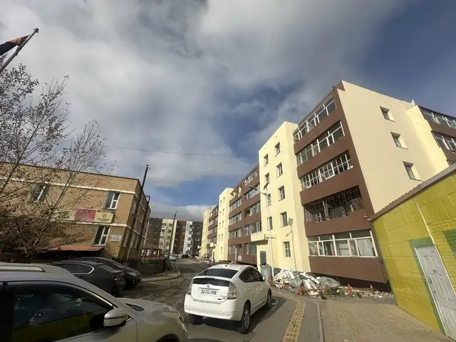 Бзд 8 хороо ботаник ус 15-д 2 өрөө болгосон 1 өрөө 39.87мкв засвартай байр, Улаанбаатар — Баянзүрх — 8-р хороо