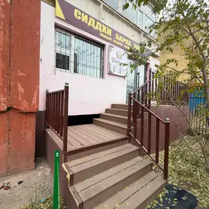 Төмөр замд гадагшаа хаалгатай талбай 60мк, Улаанбаатар — Баянгол — Төмөр зам