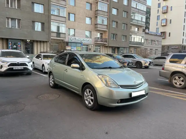Toyota Prius 20