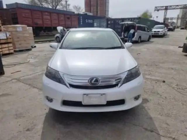 Lexus HS