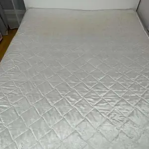 200x160 хэмжээтэй ор, Улаанбаатар — Хан-Уул — 21-р хороо