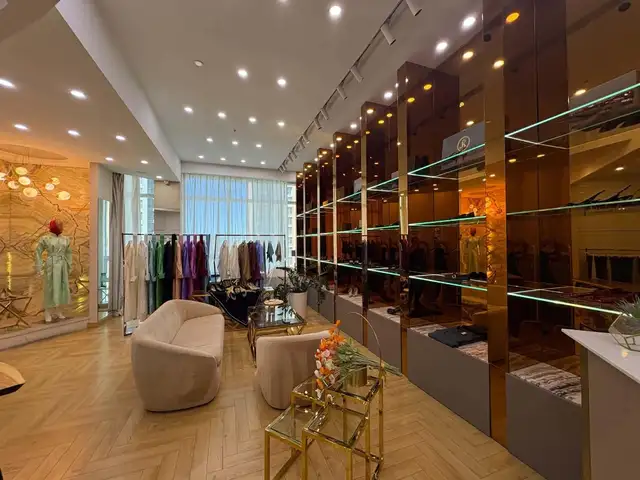 Golden buddha shopping mall 86мкв 3 давхрын талбай, Улаанбаатар — Хан-Уул — Зайсан