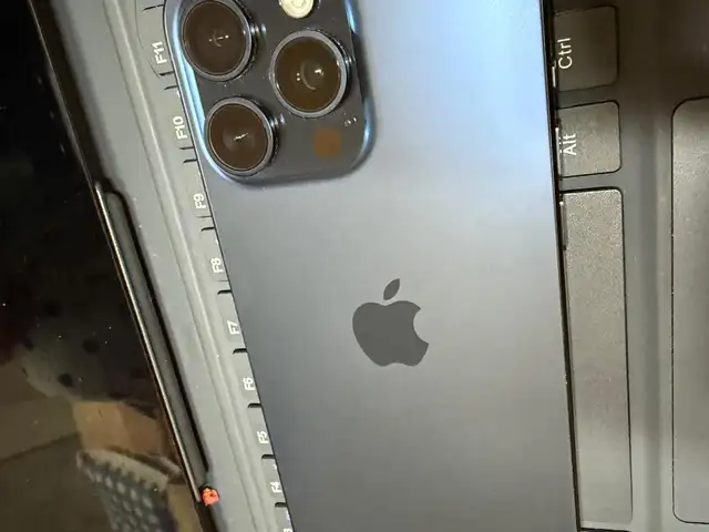 Apple iPhone 15 Pro Max, 256 gb, Blue Titanium, Улаанбаатар — Сонгинохайрхан — 5 шар