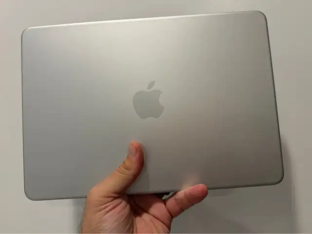 Apple 13", Intel Core i5, 8 GB RAM, 256 GB, Улаанбаатар — Баянзүрх — 5-р хороо