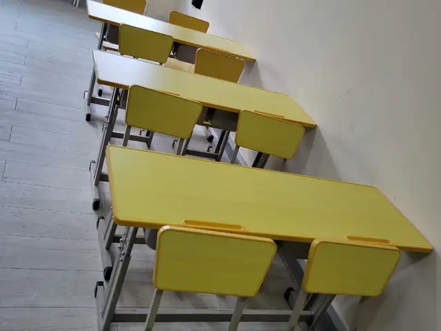 Сургалтын ширээ сандал, Улаанбаатар — Баянгол — Төмөр зам