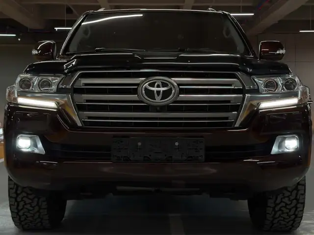 Toyota Land Cruiser 200