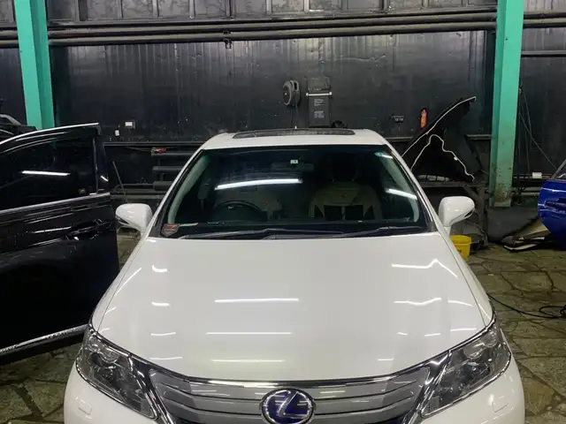 Lexus HS