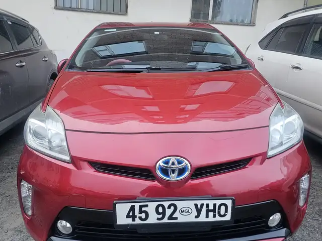 Toyota Prius 30