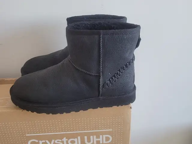 Ugg, Улаанбаатар — Баянзүрх — 42-р хороо