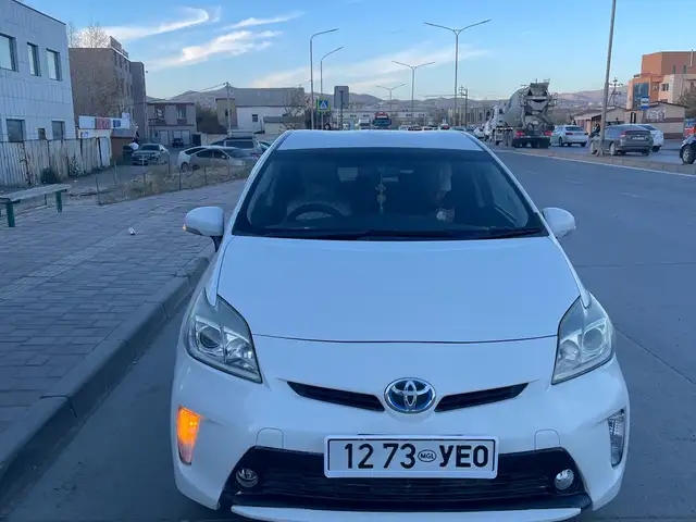 Toyota Prius 30