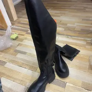 Size 38 hawar namar, Улаанбаатар — Баянгол — 10-р хороо