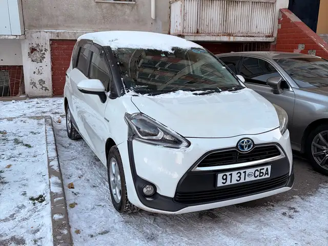 Toyota Sienta